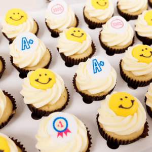 A+ Smiley Back to School Mini Cupcakes (24)-BVSydneyCupcakes