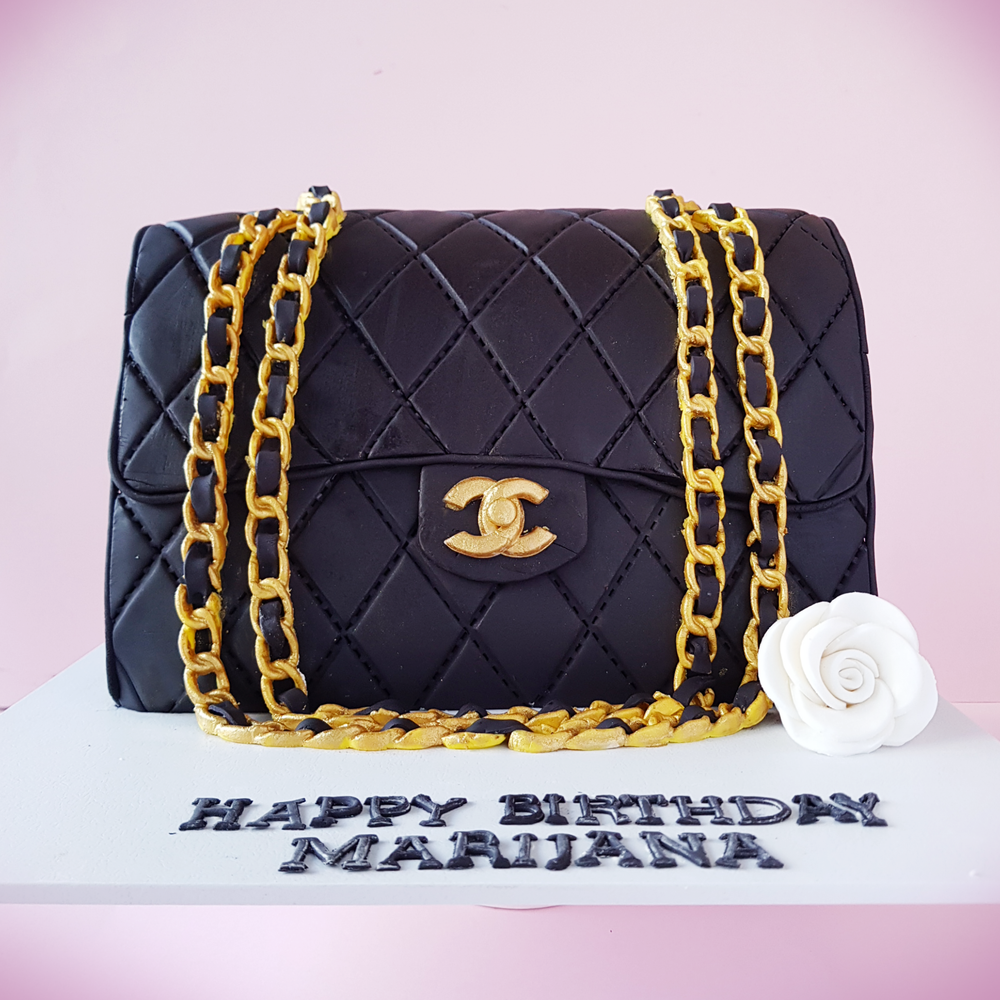 Chanel Purse with Parfume and Lipstick | Handbag cakes, Chanel cake, Purse  cake