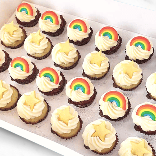 Party Gras Stars Mini Cupcakes (24)-BVSydneyCupcakes