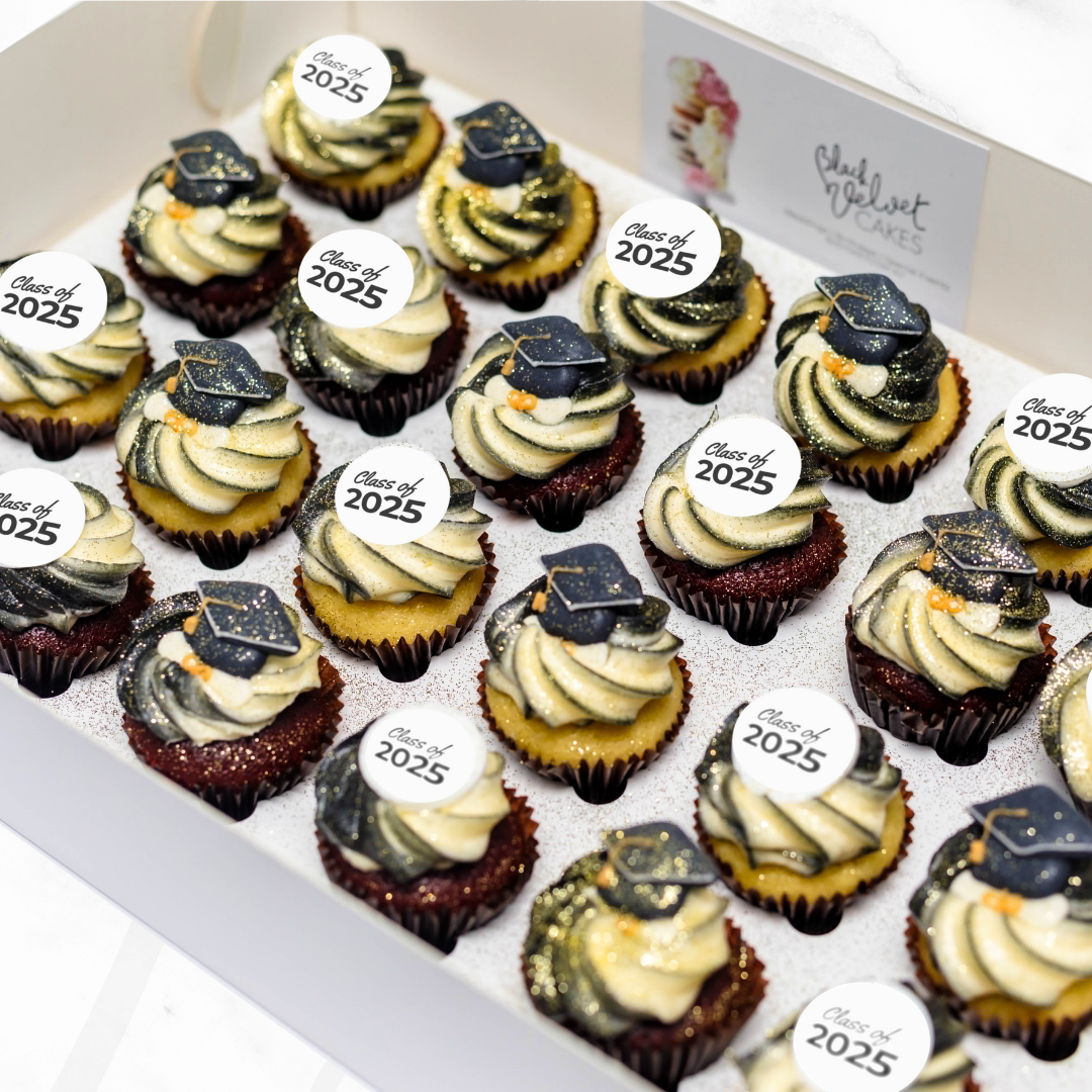 Black Graduation Class Mini Cupcakes (24)