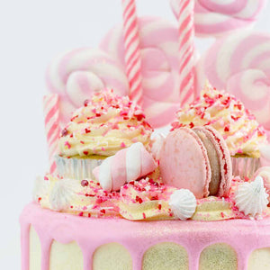Candy Cane Cake - SugarHero